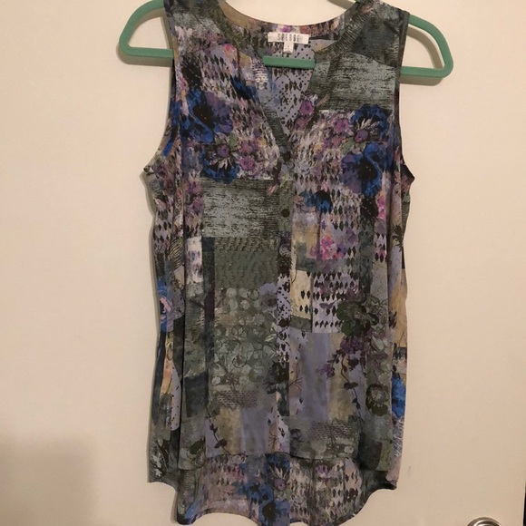 High-Low Sleeveless Button-up Blouse. Size Small - Picture 5 of 7